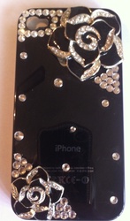 Чехол для IPhone 4/4s Черный,  розы со стразами http://iphone-acc.sells